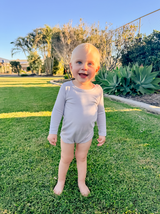 Basic - Grey Long Sleeve