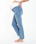 Load image into Gallery viewer, Ripe - Hunter Over Bump Crop Jeans - Vintage Wash