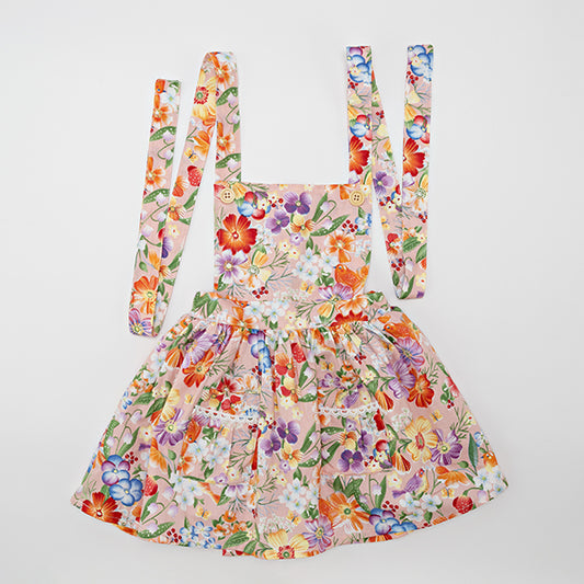 Estelle - Pinafore