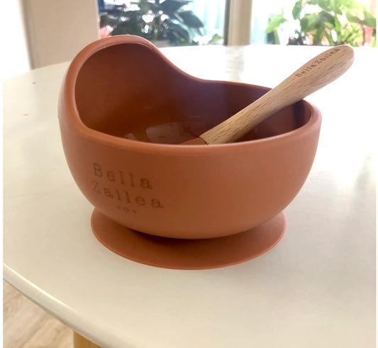 Bella Zailea - Suction bowl & spoon - Clay