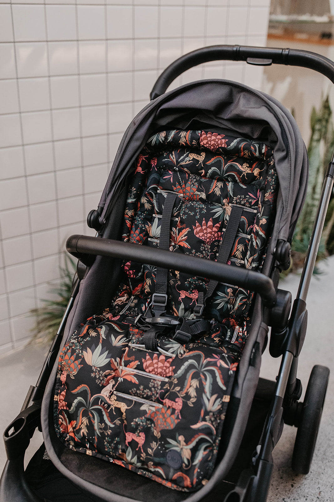 OiOi Reversible Pram Liner - Jungle