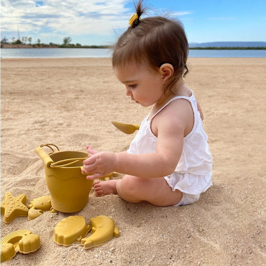 Playground - Silicone Bucket & Spade Set - 8pc - Sunshine