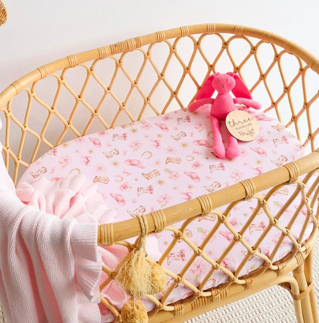 Snuggle Hunny - Fitted Jersey Bassinet/Change Sheet - Boots and Bows