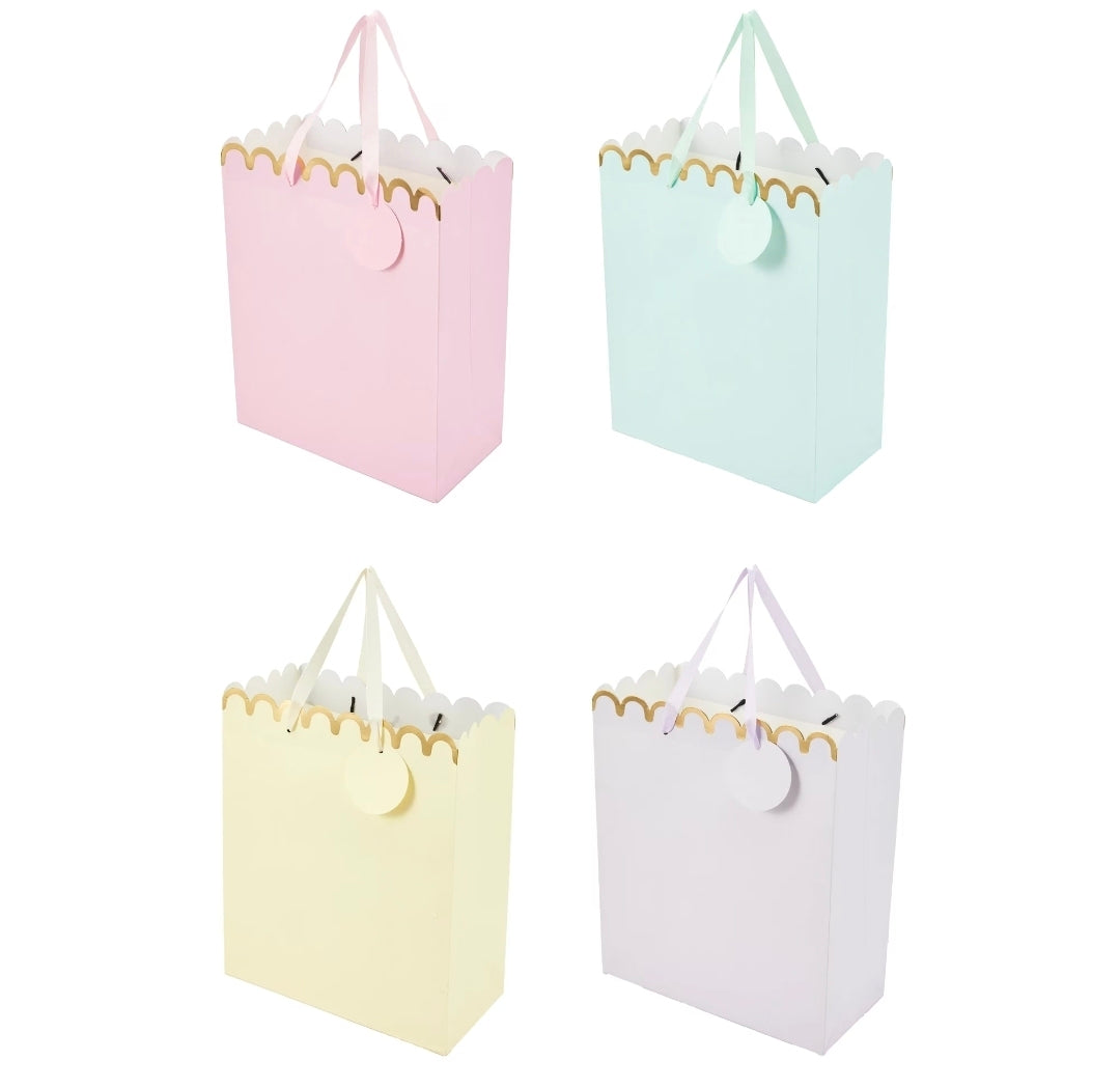 Giftbag - Large - Waved Edges