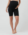 Load image into Gallery viewer, Ripe - Seamless Support Shorts - Black
