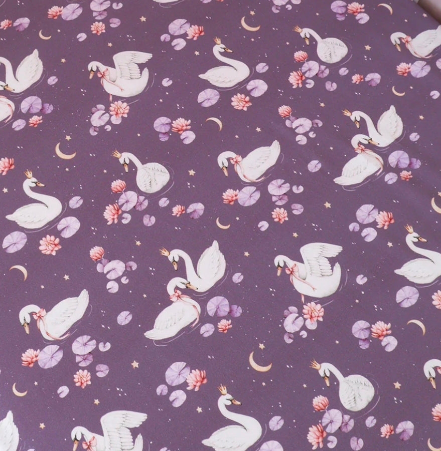 Snuggle Hunny Kids - Organic Fitted Cot Sheet - Swan